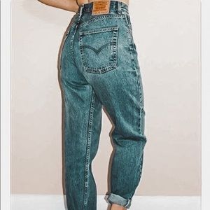 Vintage Levi Mom Jeans 🌟 HOST PICK